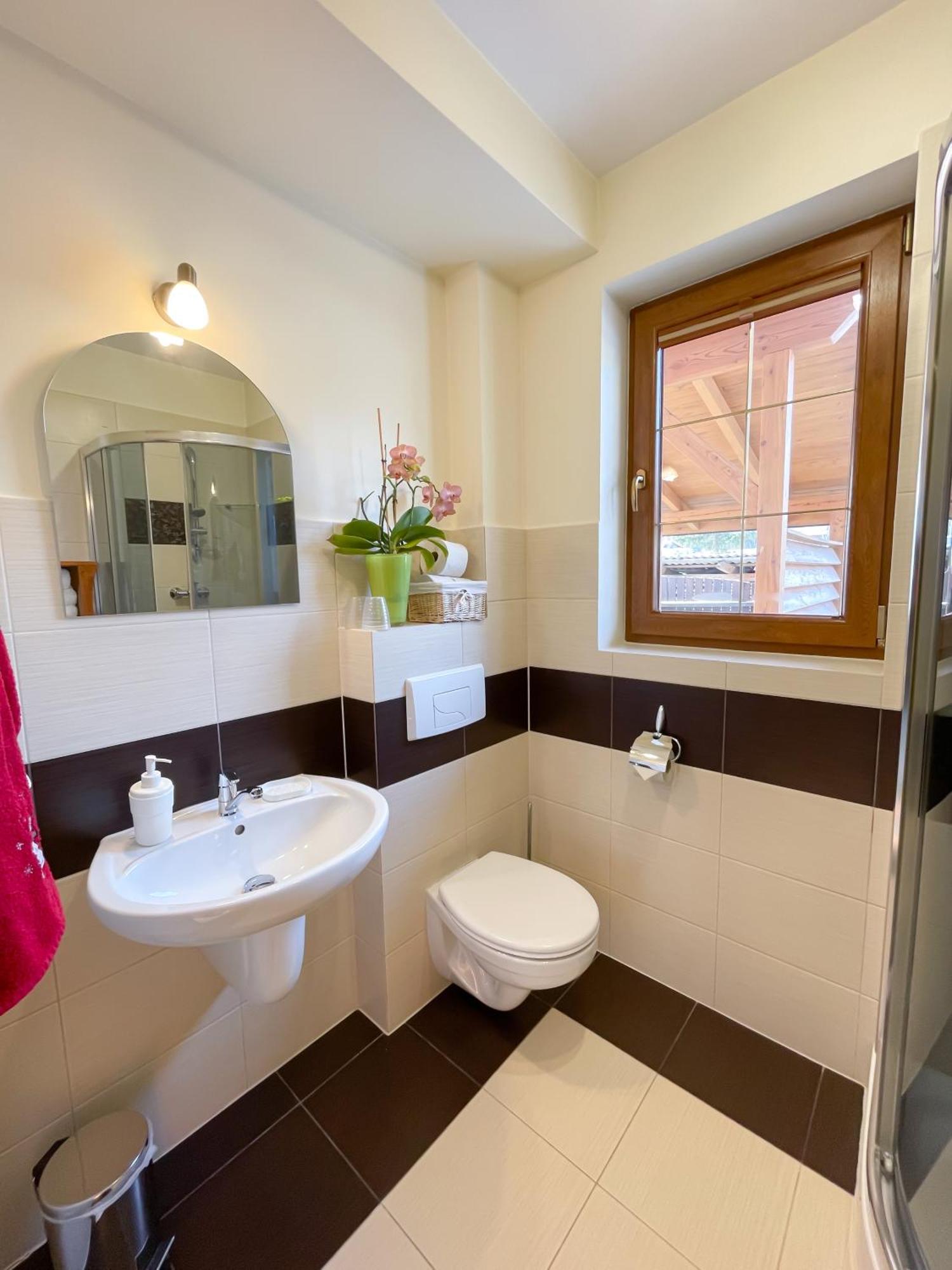 Apartamenty Trojaki Przy Termach - Banska Nizna Oda fotoğraf